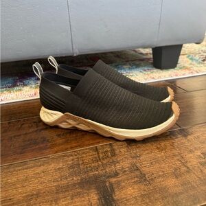 Merrell Shoes Womens 11 Range AC Laceless Sneakers Black Fabric